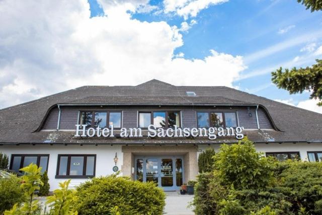 Hotel Am Sachsengang Groß-Enzersdorf Buitenkant foto